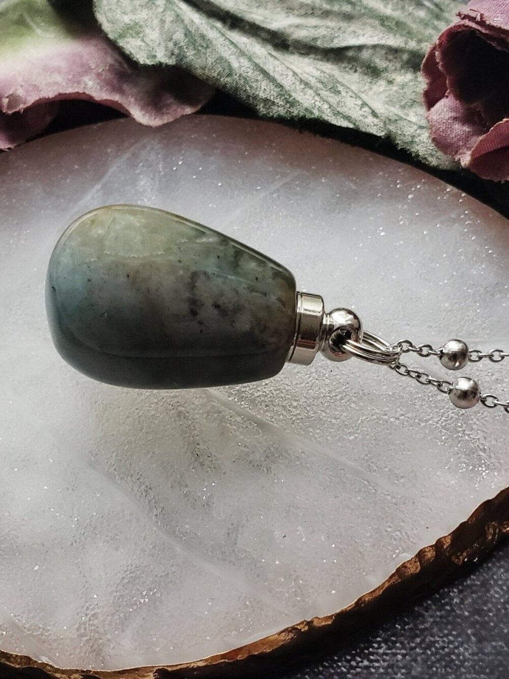 Agate Stone Necklace Crystal Keepsake Memorial Pendant Locket